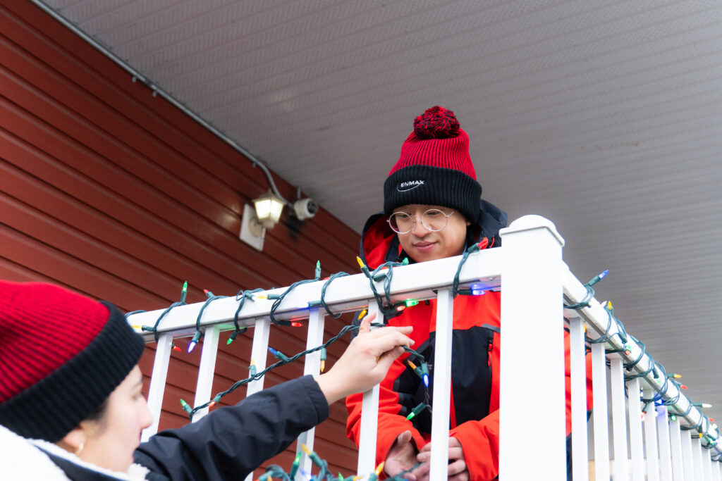 The Impact You Don’t Always See: Celebrating our Trellis Volunteers VYN09383